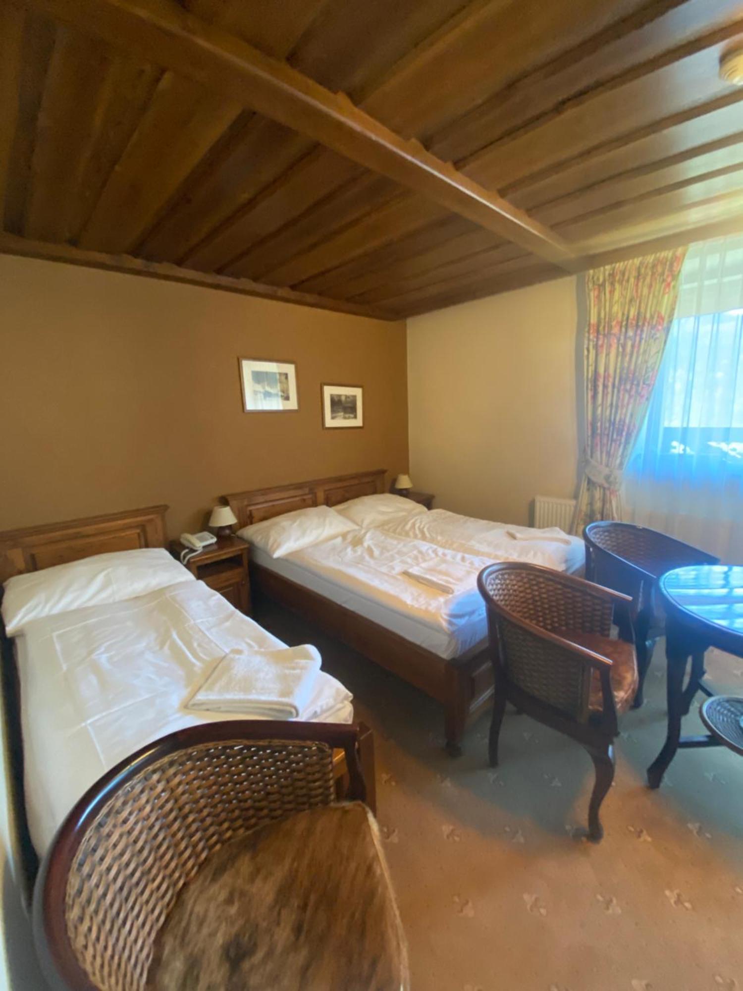 Horsky Hotel Encian Доновали Екстер'єр фото