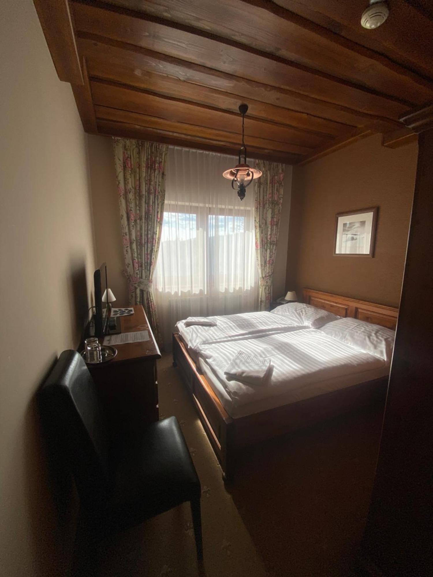 Horsky Hotel Encian Доновали Екстер'єр фото